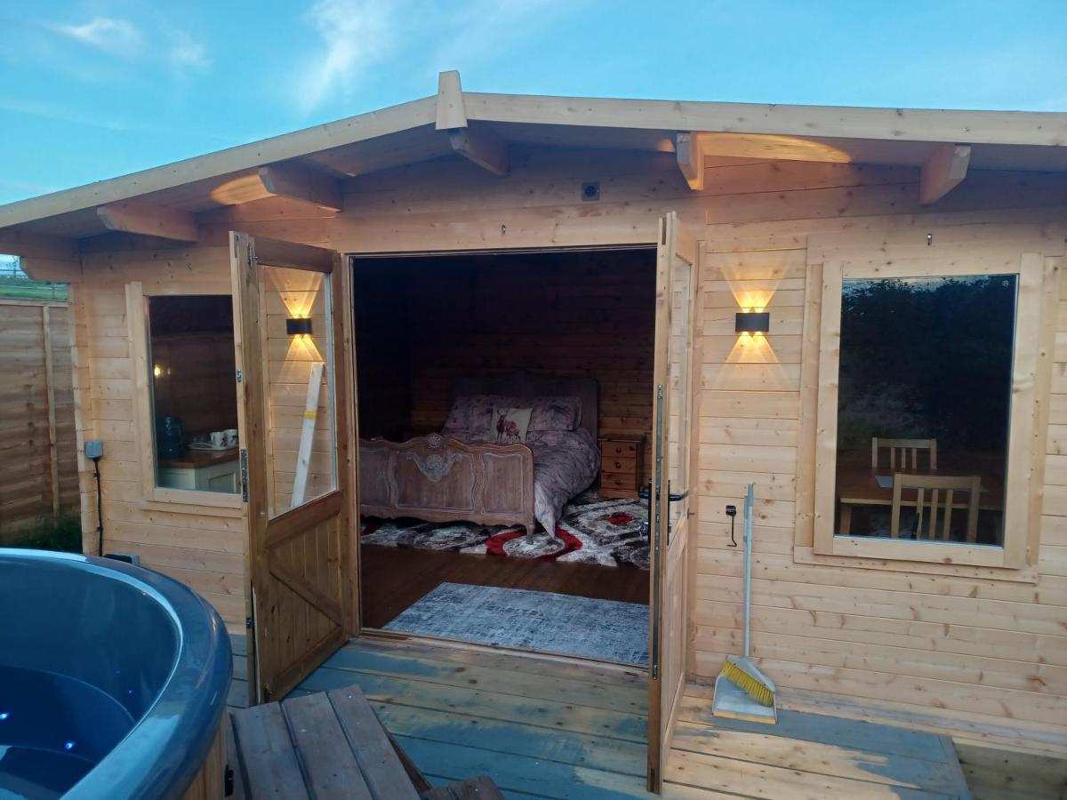 Norwell View Farm Glamping With Hot Tubs Otel Bath Dış mekan fotoğraf